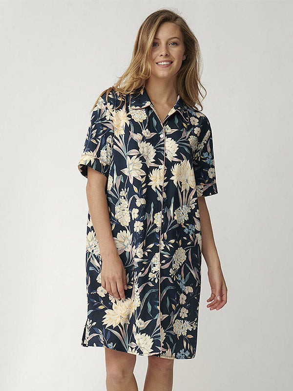 Triumph Viscose Nightdress Lounge Me Boyfriend NDW SSL Navy - Multicolor Flower Print