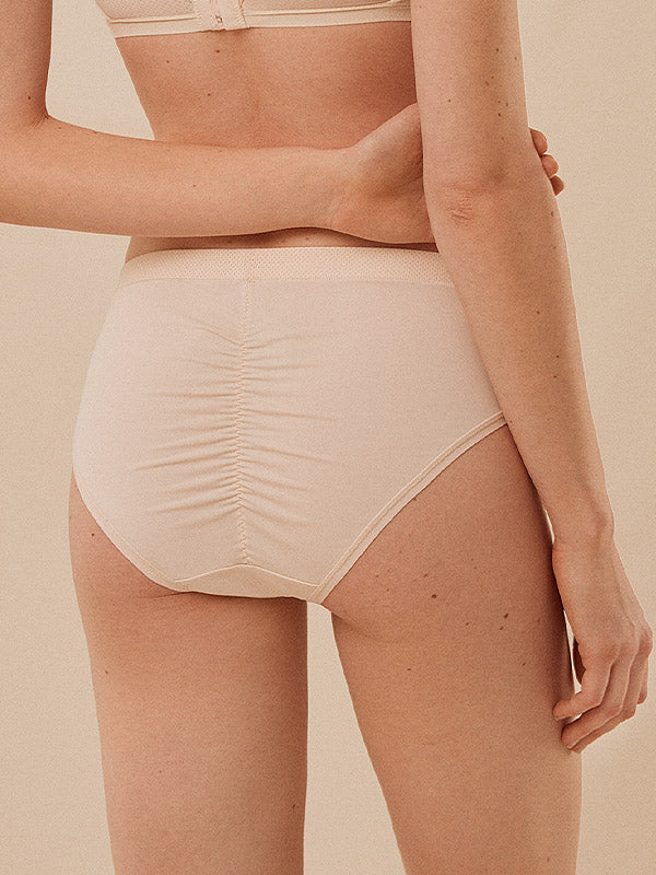 Ysabel Mora kelnaitės su stringų efektu "Tera Light Nude"