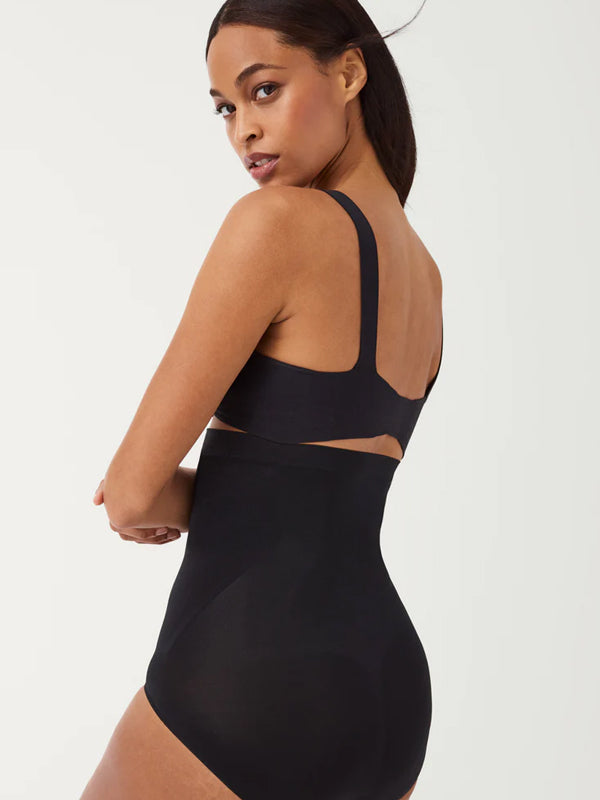 Spanx stipriai formuojančios aukšto juosmens kelnaitės "OnCore Black"