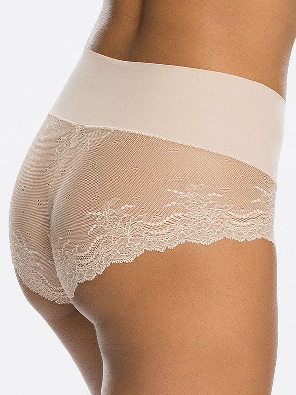 Spanx glotninančios hipster kelnaitės su nėriniais "Undie-tectable® Lace Nude"