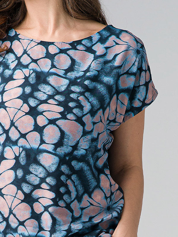 Lega viskozinė palaidinė "Belinda Navy - Blue - Beige Ornament Print"