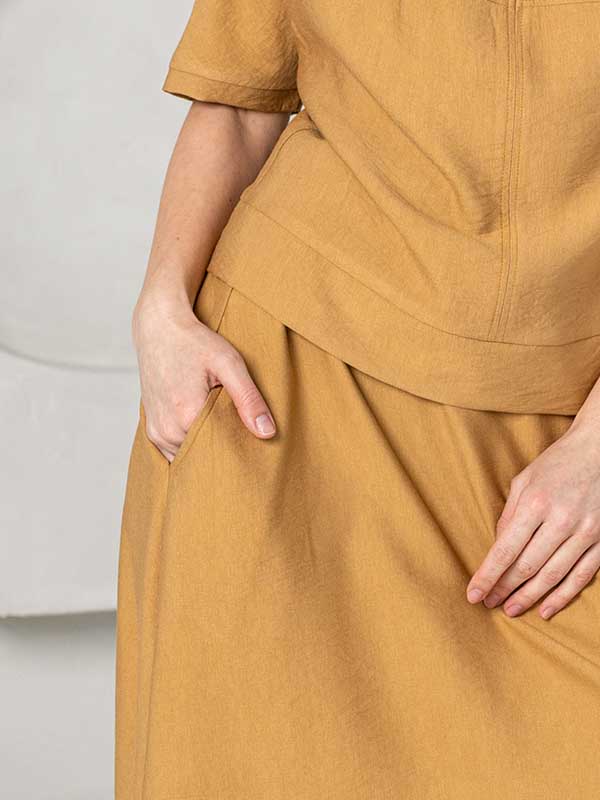 Lega ilgas viskozinis sijonas "Benita Honey"