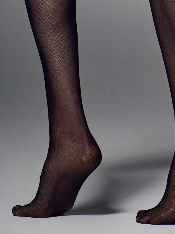 Veneziana smulkaus tinklelio kojinės su prilaikančiu diržu ir siūle iš galo "Strippante Riga Black"