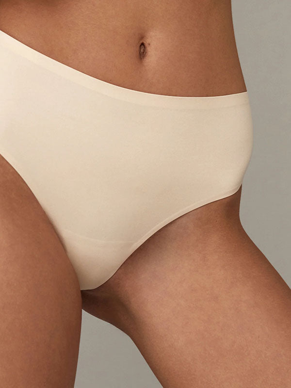 Aruelle besiūlės kelnaitės stringai "Amberly Nude"