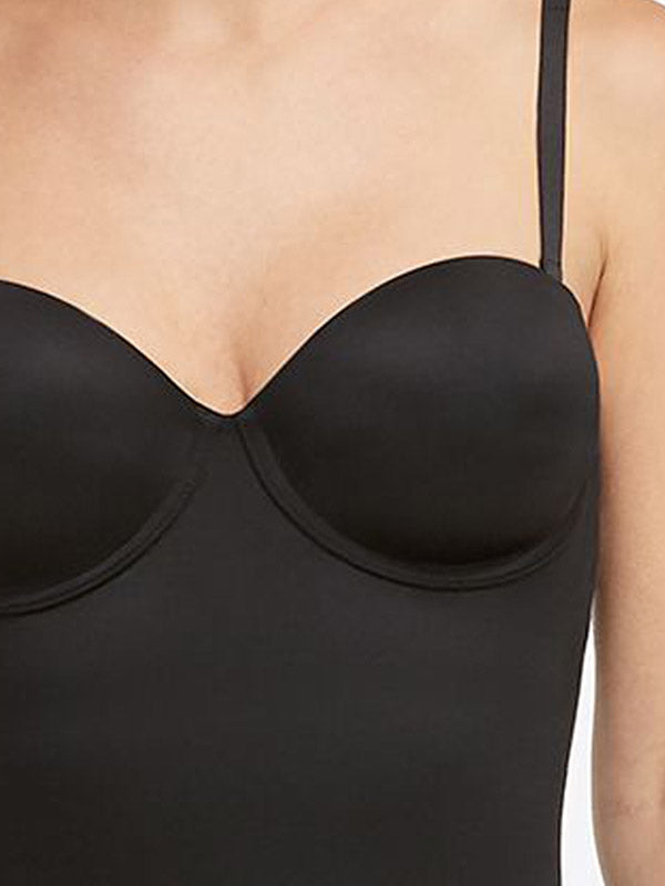 Spanx koreguojantis kostiumas be petnešėlių "Suit Your Fancy Strapless Black"