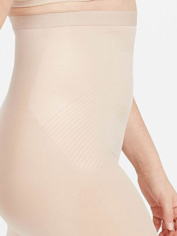 Spanx koreguojantys aukšto juosmens šortukai "Thinstincts® Nude"