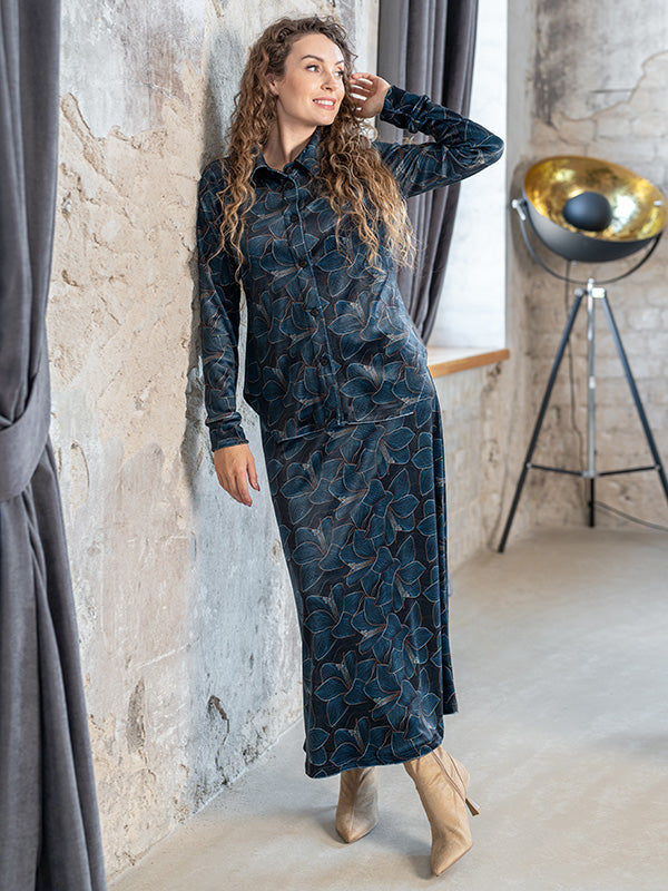 Lega veliūrinė susagstoma palaidinė "Viki Navy - Turquoise Flower Print Velour"