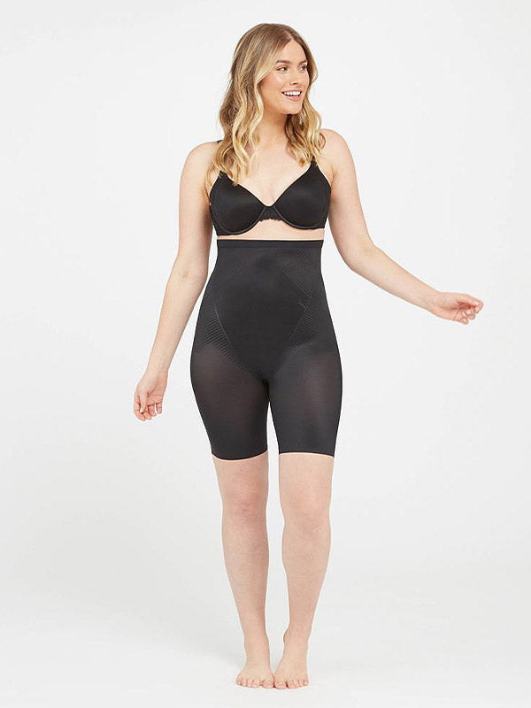 Spanx koreguojantys aukšto juosmens šortukai "Thinstincts® Black"
