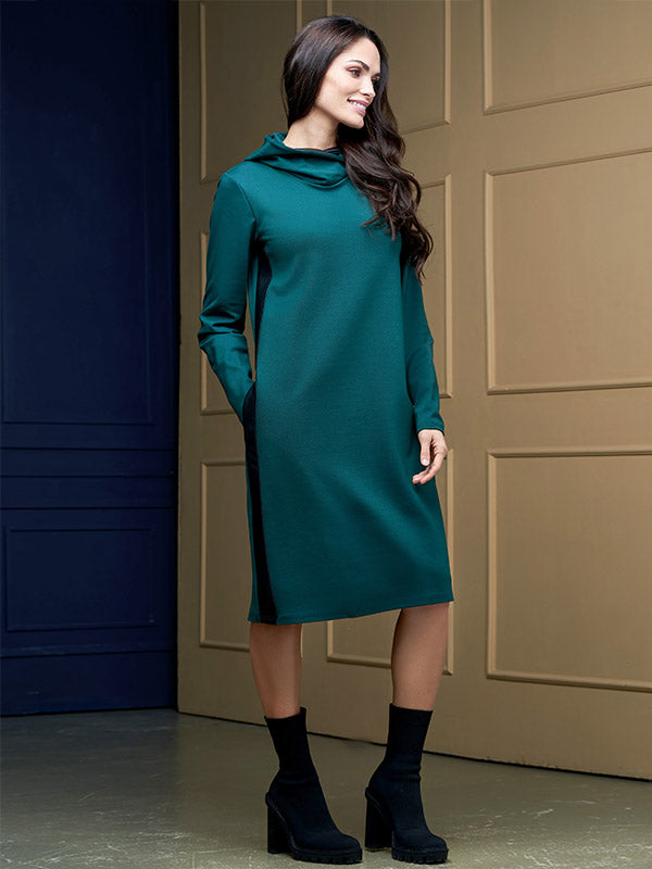 Lega sportinio stiliaus suknelė su gobtuvu "Alaida Dark Green - Black"