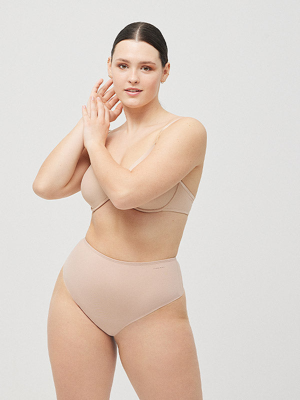 Ysabel Mora medvilninės koreguojančios kelnaitės stringai "Serafina Nude"