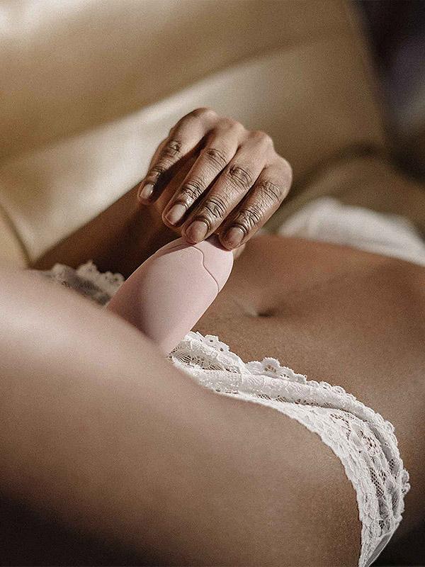 Bijoux Indiscrets intymių zonų masažuoklis "Sex au Naturel Personal Massager Pink"