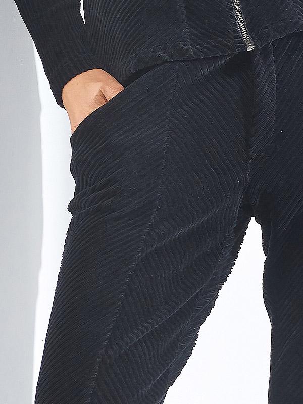 Lega medvilninės velvetinės laisvalaikio kelnės su kišenėmis "Trudy Black"