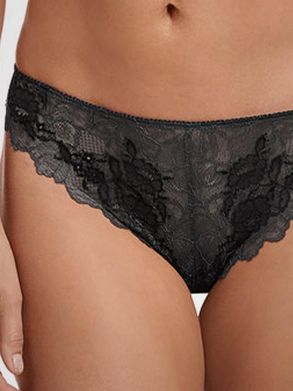 Wacoal nėriniuotos kelnaitės stringai "Lace Perfection Charcoal"