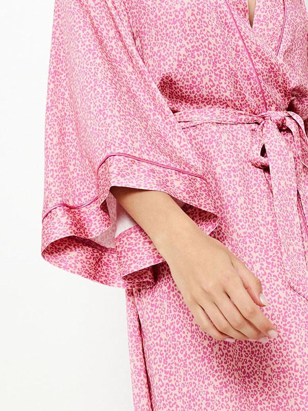 Aruelle короткий вискозный халат "Viola Pink - Fuchsia Ornament Print"