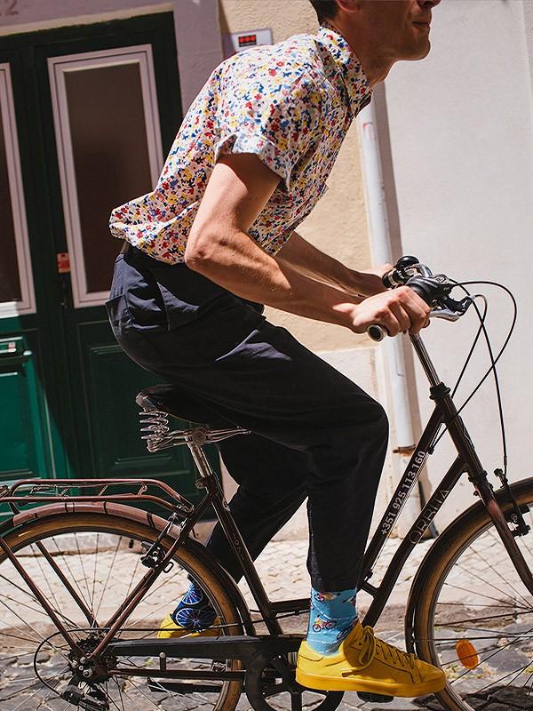 Many Mornings unisex medvilninės kojinės "The Bicycles Blue - Yellow - Red"