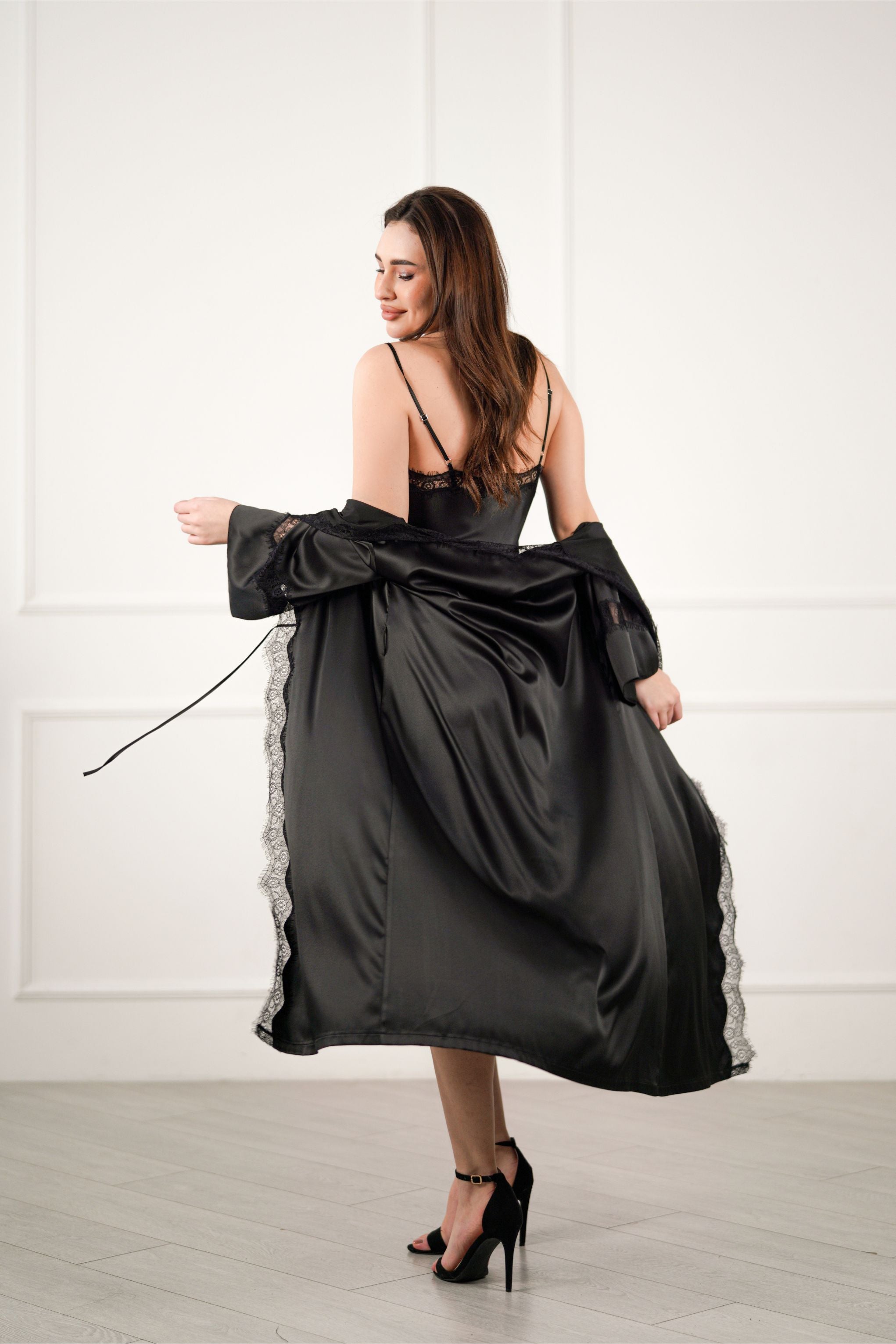 šilkiniai naktinukai