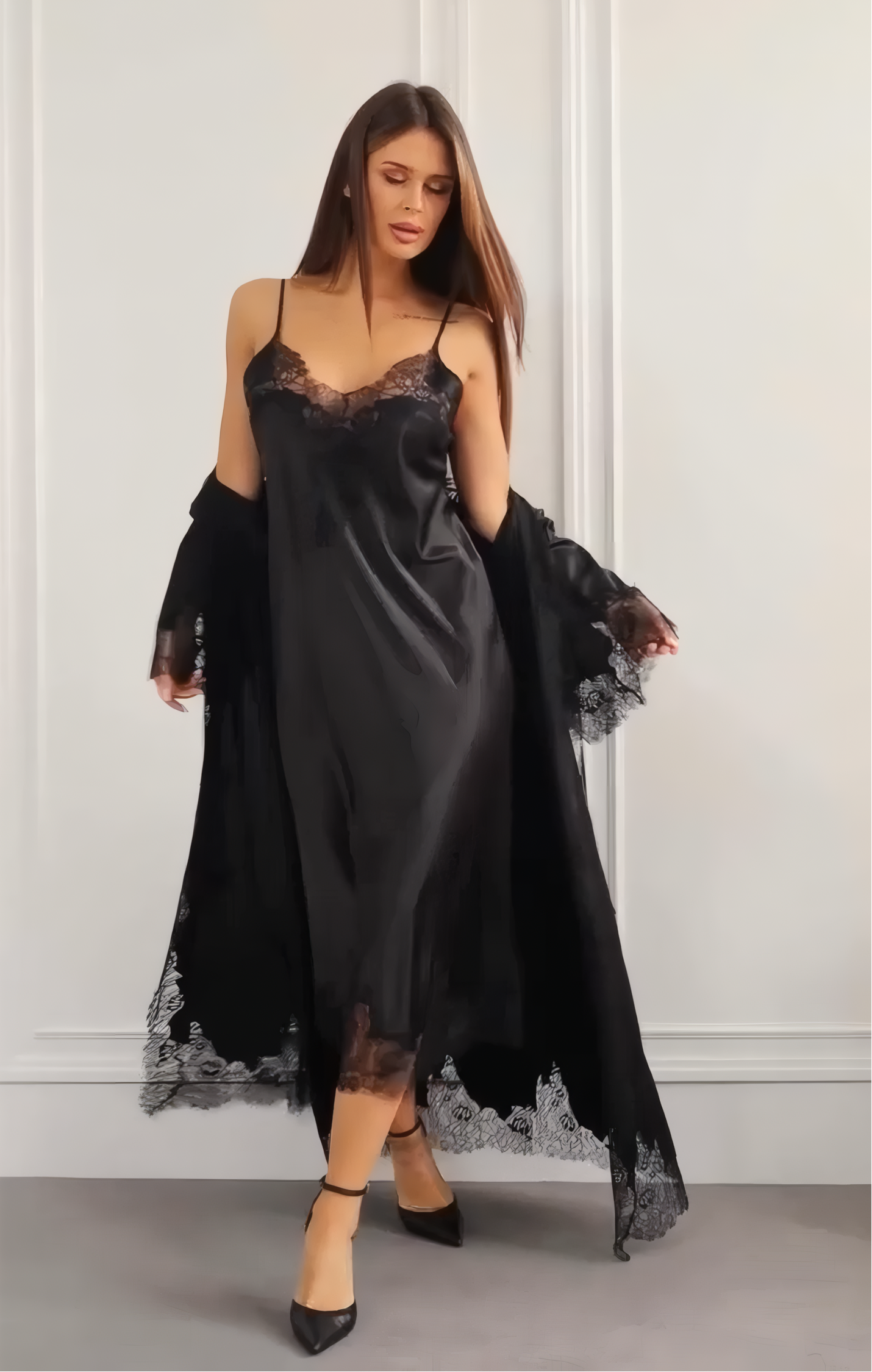 Komilfo ilgi šilkiniai naktiniai su nėriniais 