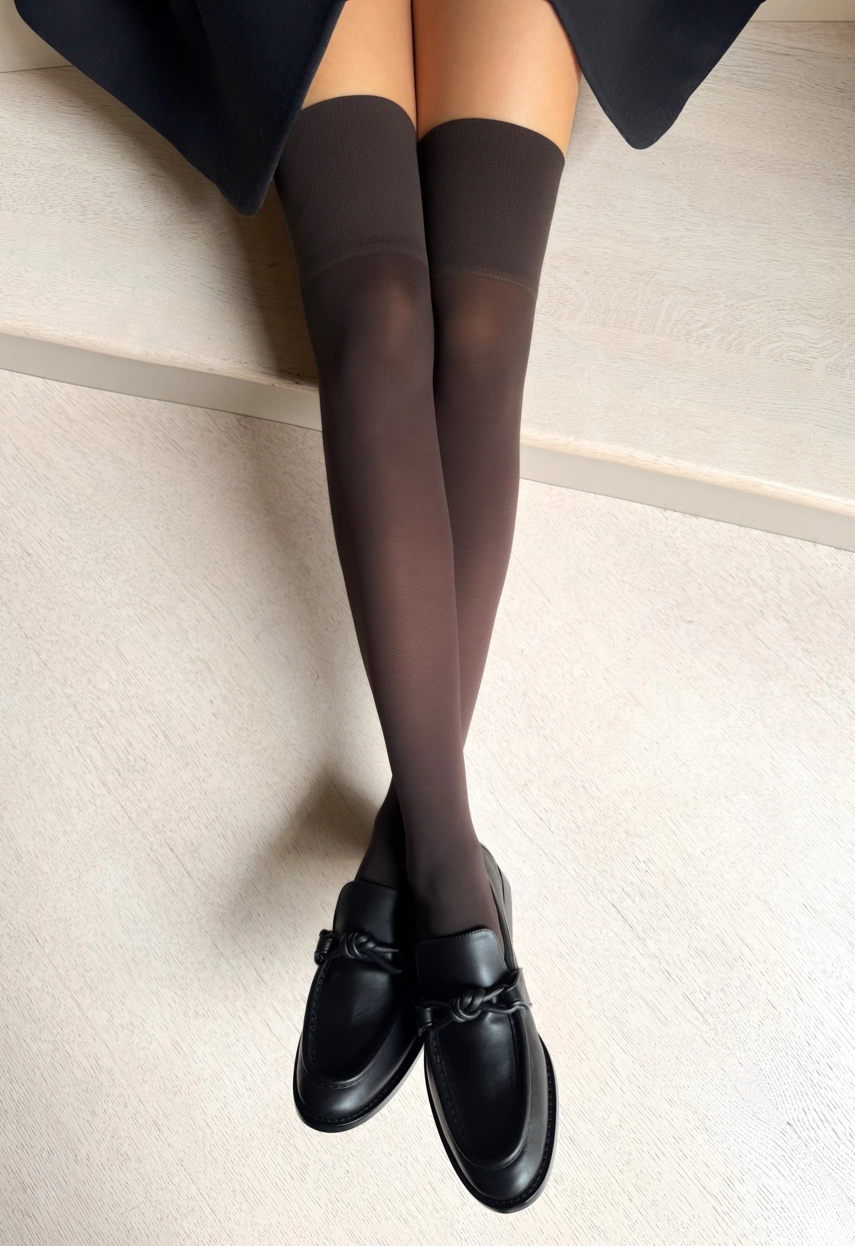 Veneziana Over-The-Knee Socks Dora 40 Den Cappuccino