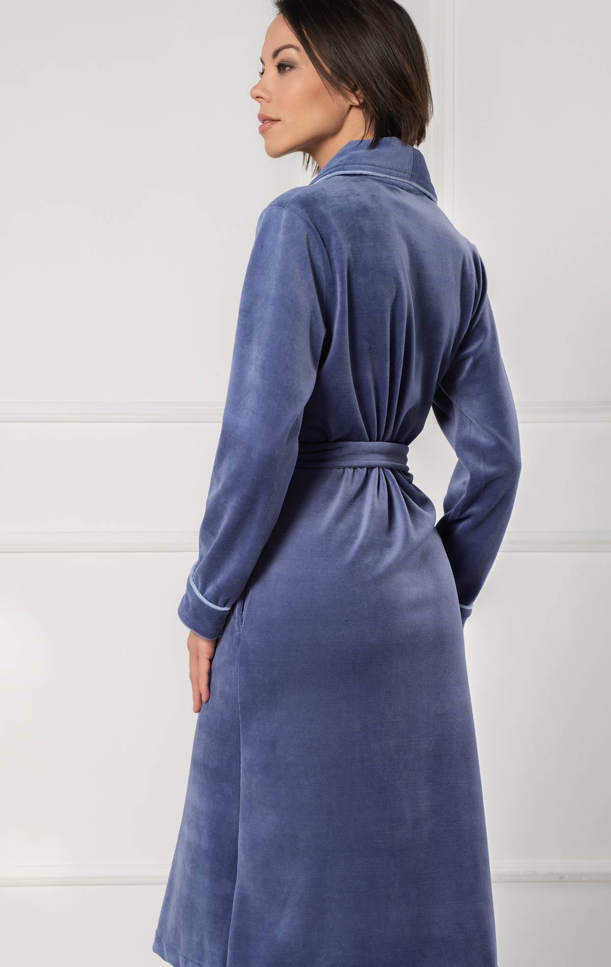 švelnus chalatas moterims