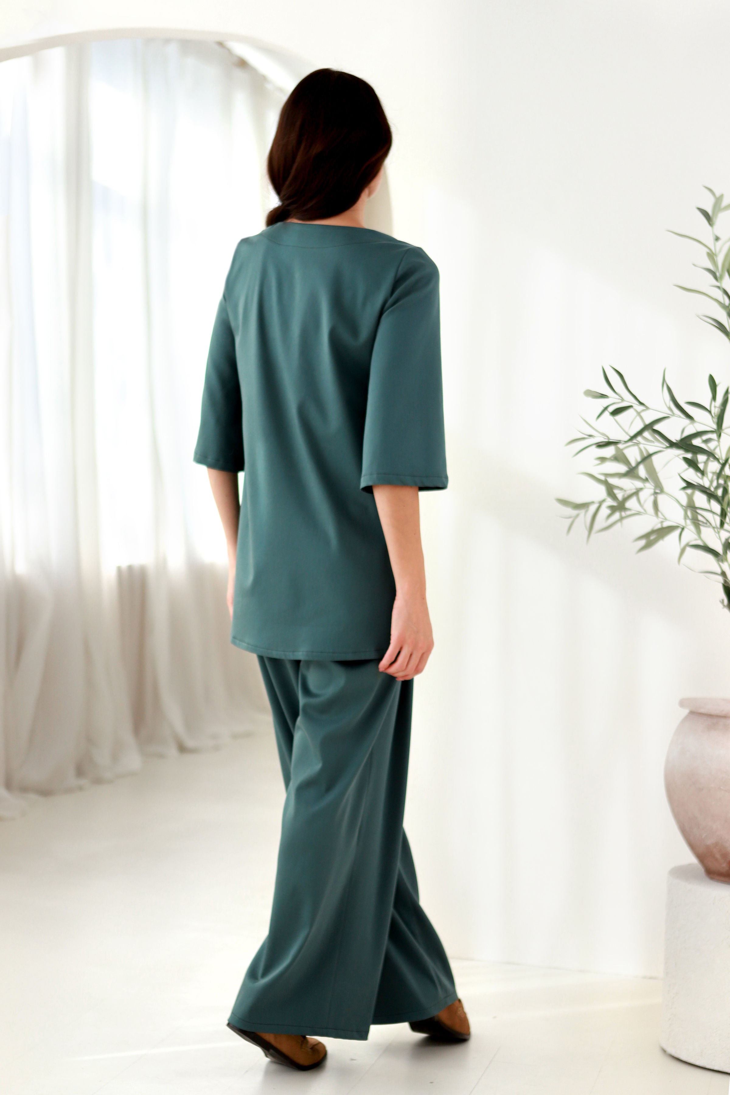 tiesaus kirpimo plačios kelnės