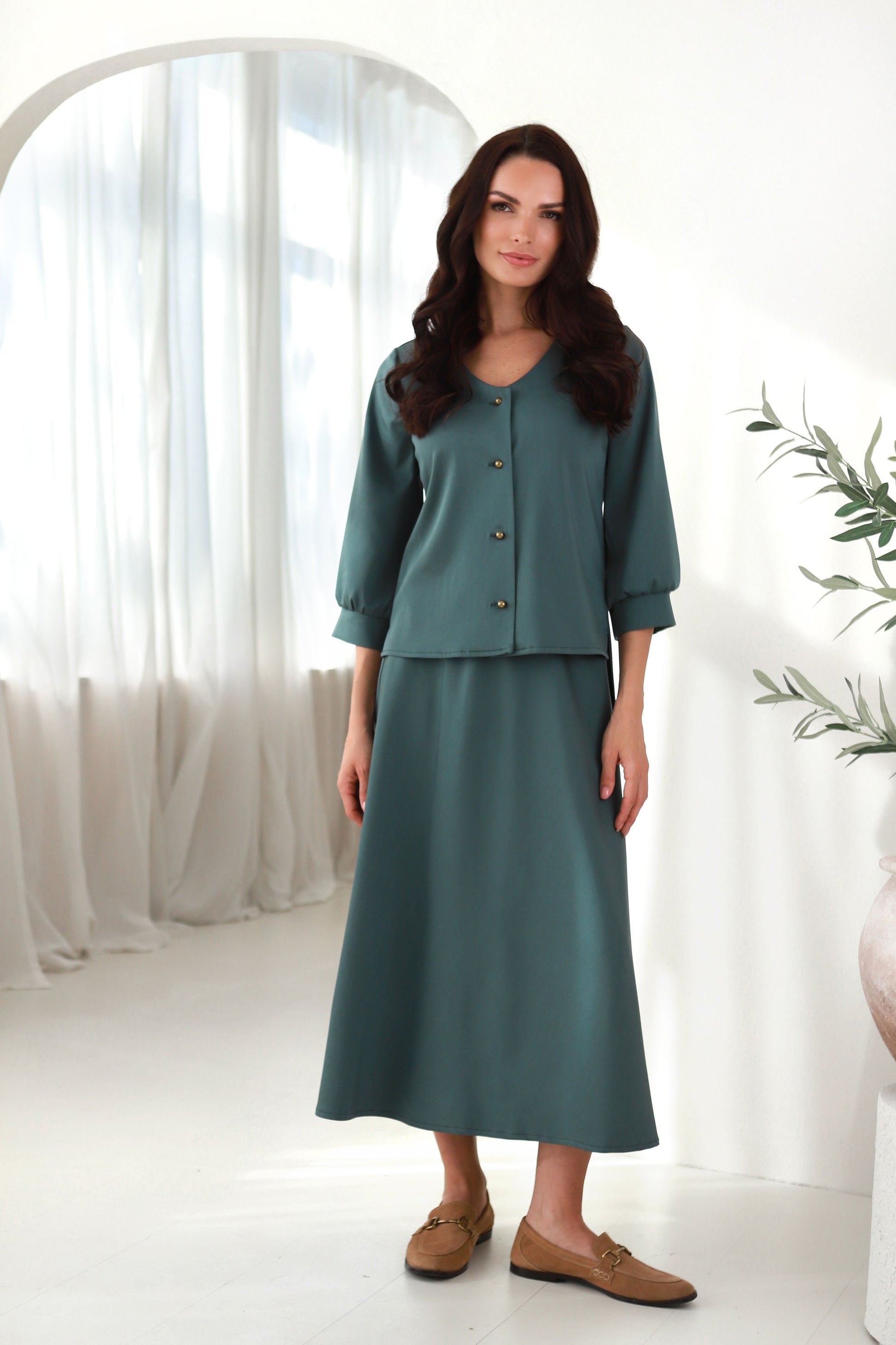 moteriškas midi sijonas