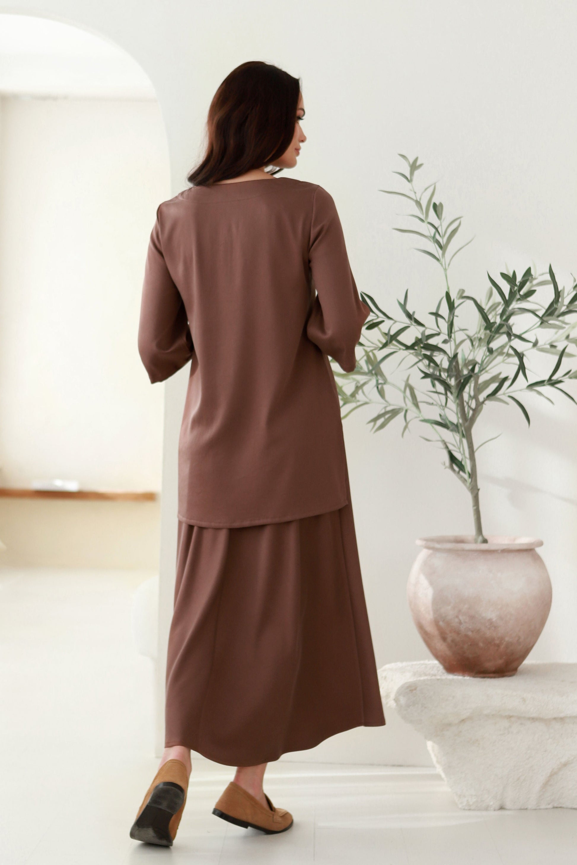 tiesaus kirpimo tunika