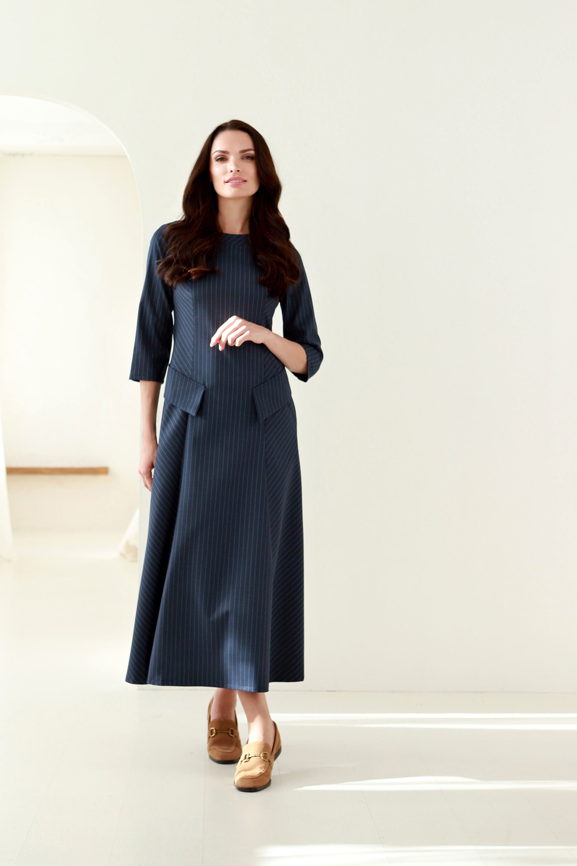 elegantiška suknelė moterims