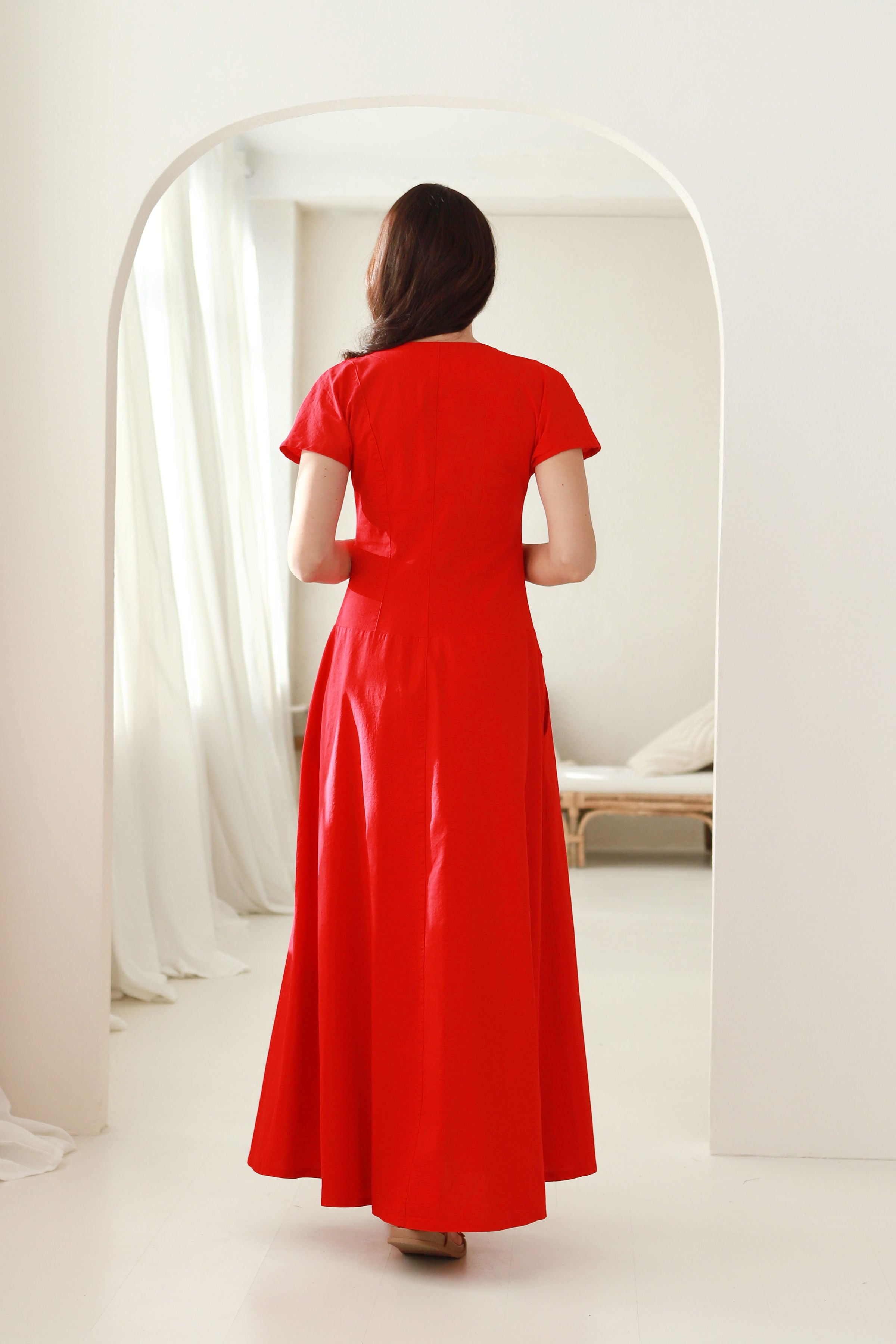 moteriška lininė suknelė