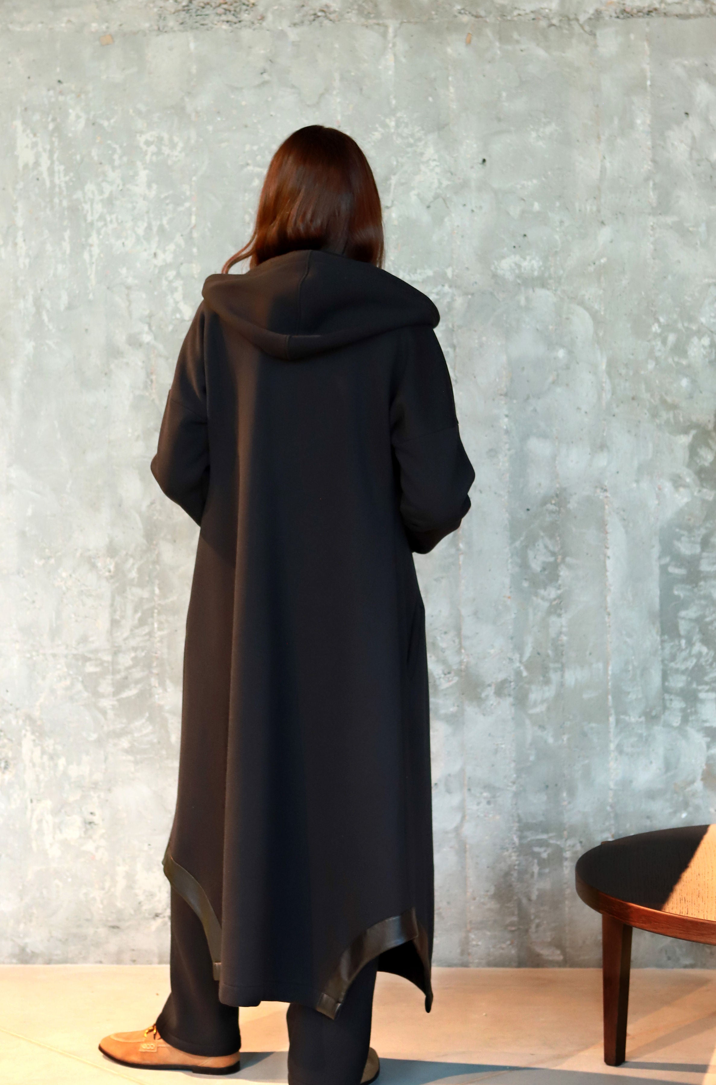 Lega Long Cardigan with Fluff on the Inside Aurelia Black