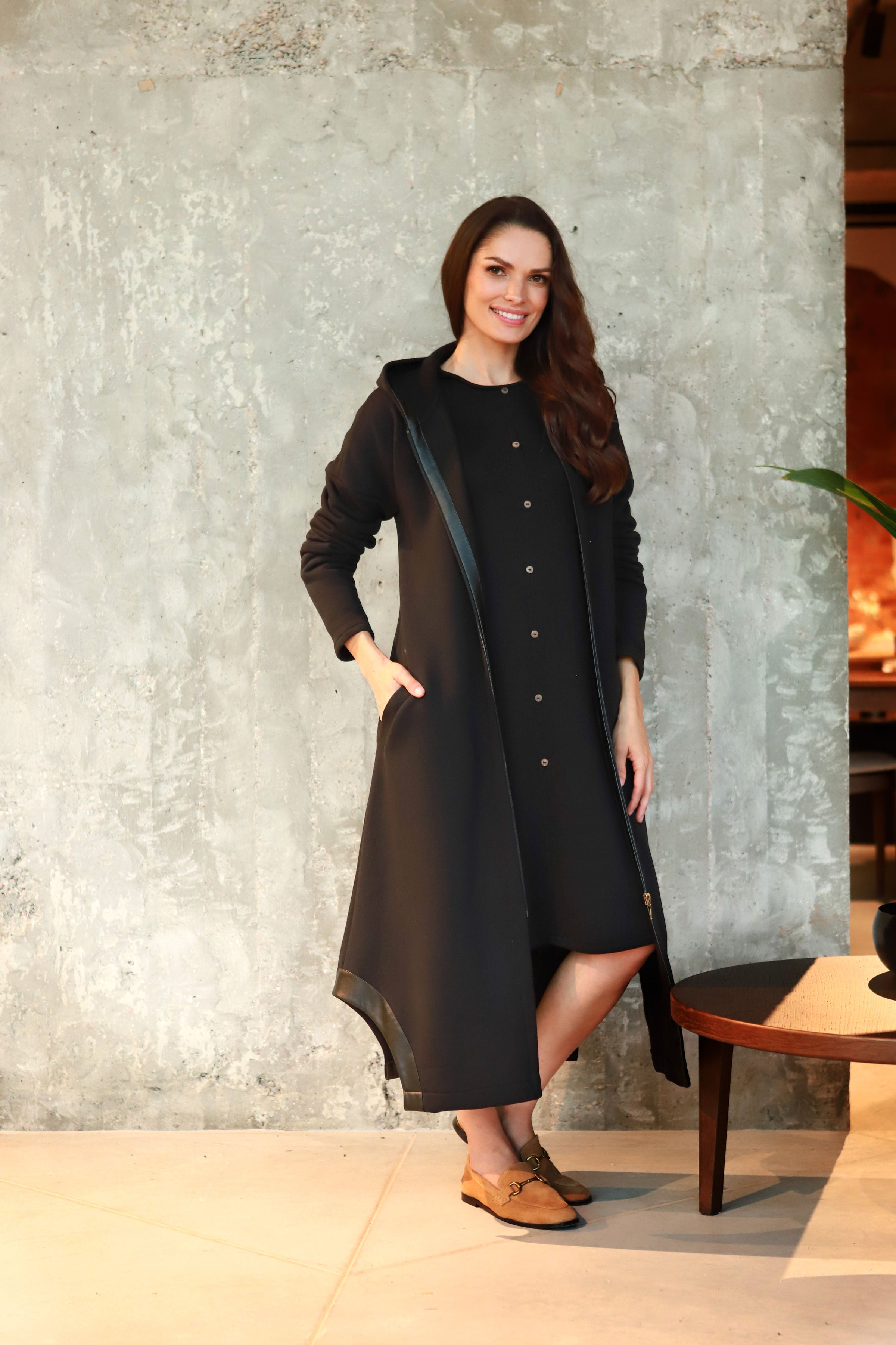 Lega Long Cardigan with Fluff on the Inside Aurelia Black