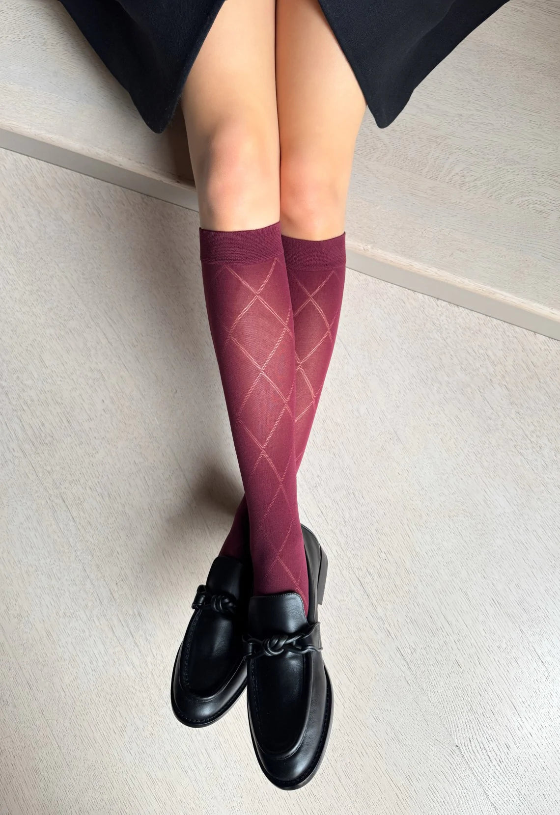 Veneziana Patterned Knee-High Socks Caro 40 Den Bordeaux