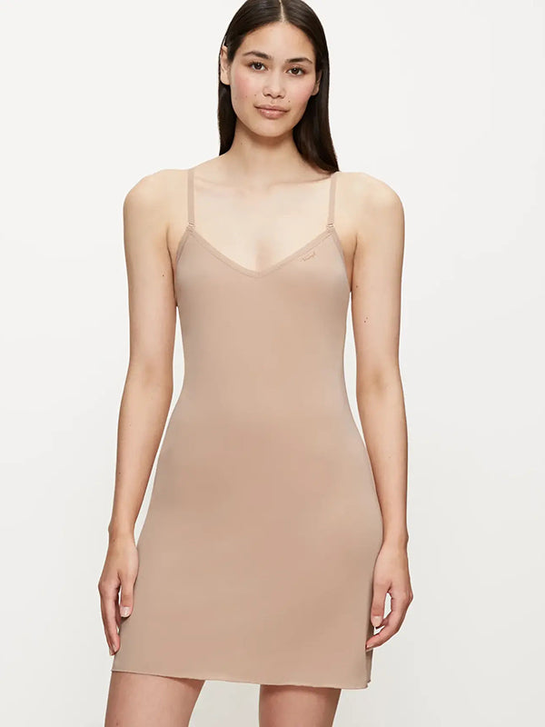 Triumph Slip Underdress Body Make Up T 02 Nude