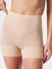 Spanx koreguojantys šortukai "Seamless Power Nude"
