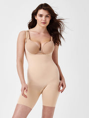 Spanx formuojantis bodis atvira krūtine "Seamless Power Nude"