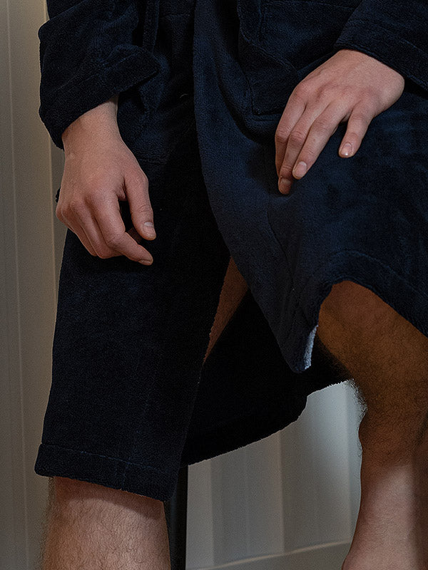 Belmanetti vyriškas dvisluoksnis chalatas su gobtuvu "Victor Dark Blue Velour"