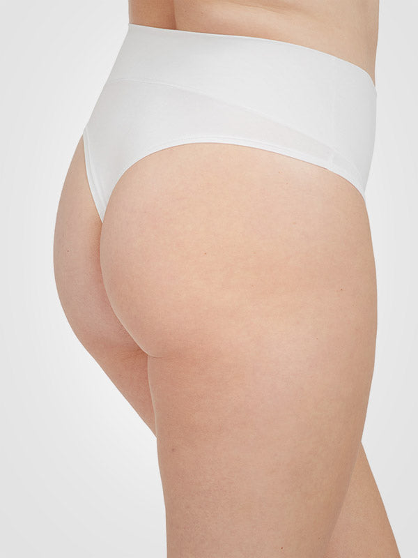 Spanx koreguojančios medvilnės ir modalo kelnaitės stringai "Cotton Comfort White"