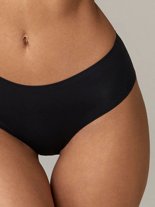 Aruelle besiūlės braziliško kirpimo kelnaiės "Devon Black"