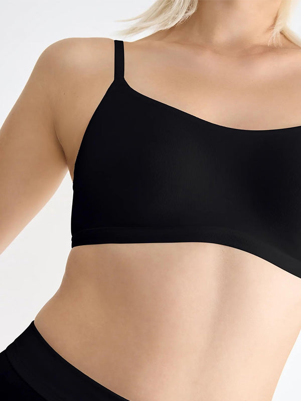 Sloggi organinės medvilnės minkšta liemenėlė "Go Daily Top Black"