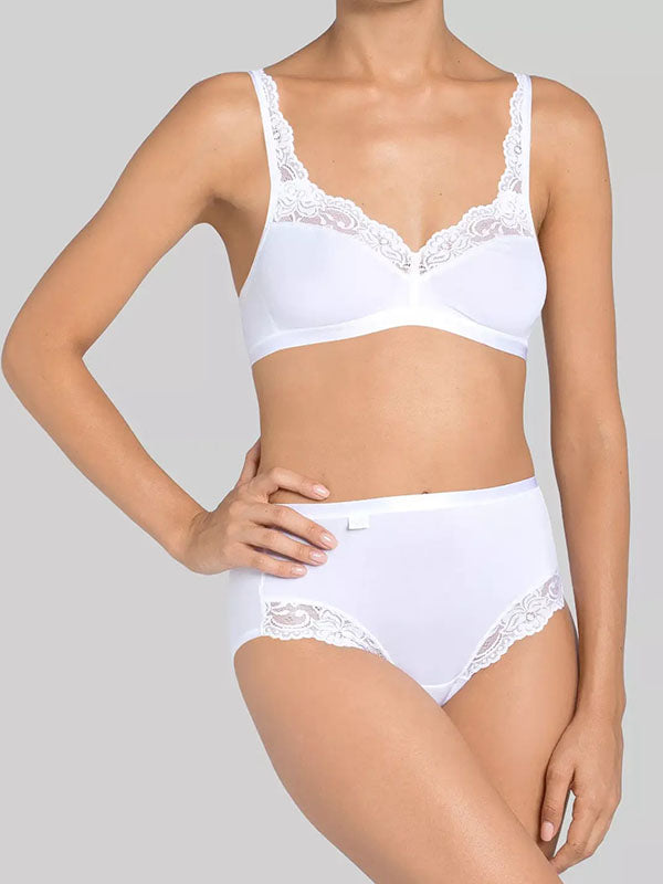 Sloggi aukšto juosmens kelnaitės su nėriniais "Romance White"