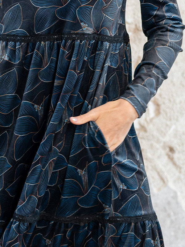 Lega laisvo silueto veliūrinė suknelė "Rafaela Navy - Turquoise Flower Print Velour"