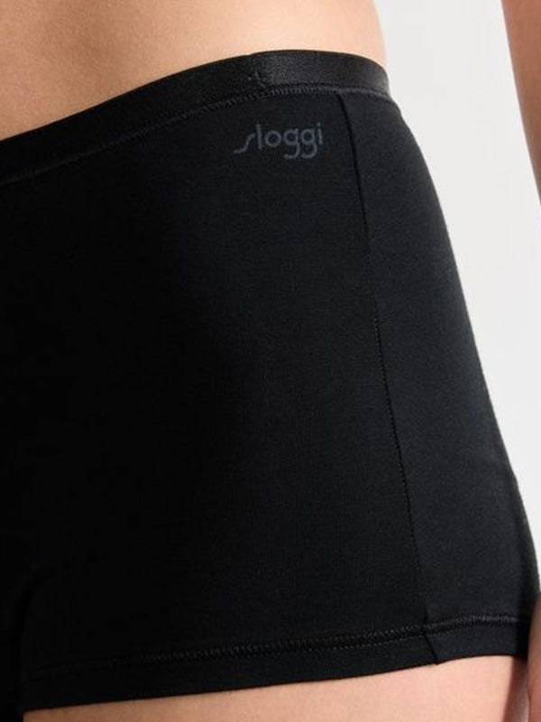 Sloggi 3 organinės medvilnės kelnaičių šortukų komplektas "Go Daily Black"