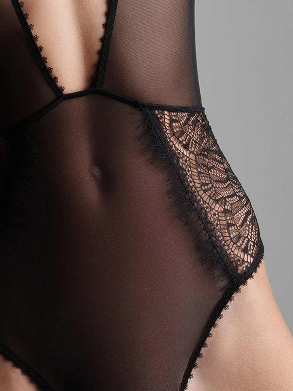Maison Close perregimas tiulio triko su nėriniais "Accroche Coeur Black"
