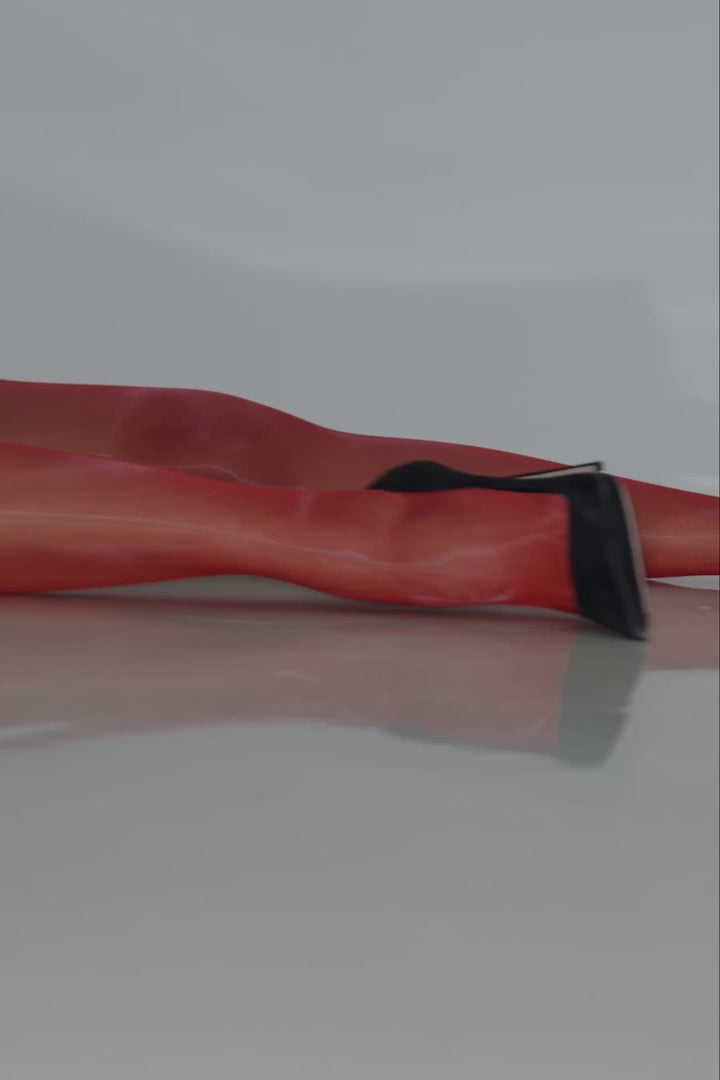 Įkelti vaizdo įrašą: Maison Close колготки с лазерной резкой на талии &quot;Les Coquetteries 10 Den Red&quot;