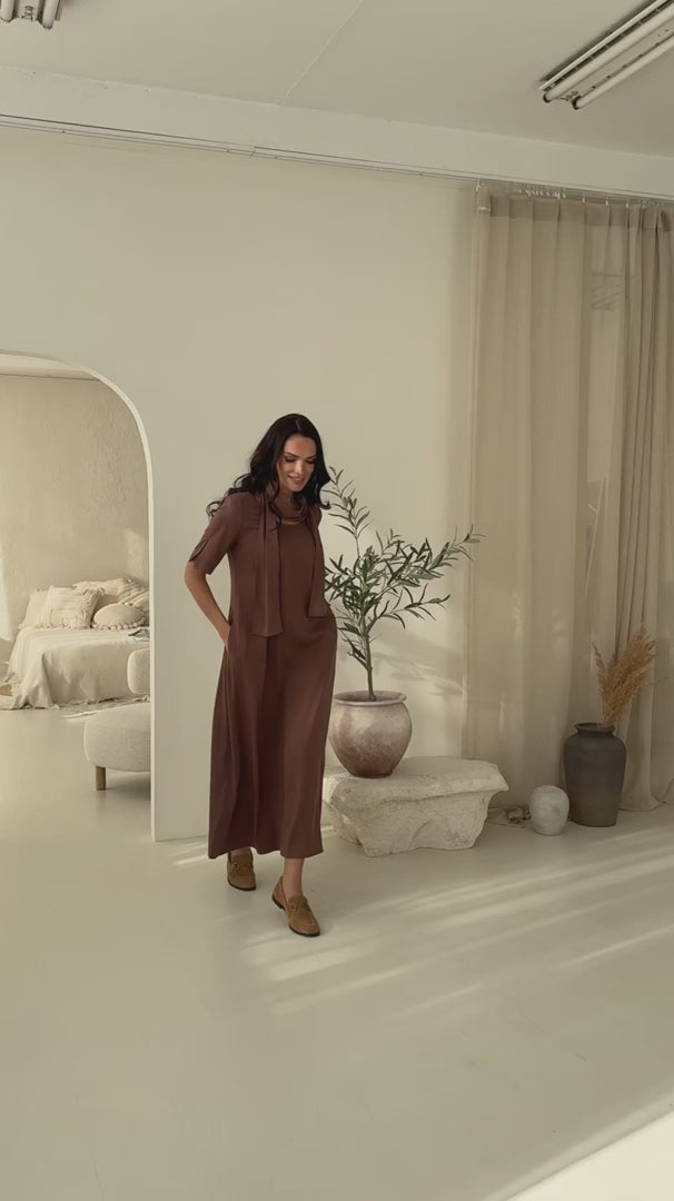 Įkelti vaizdo įrašą: patogi elegantiška suknelė