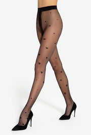 juodos pėdkelnės su širdutėmis